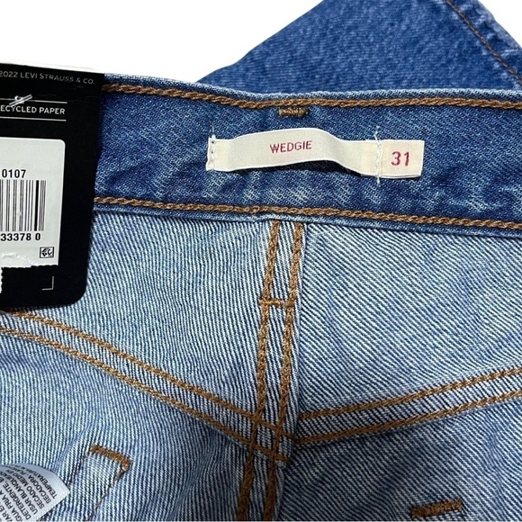 Levi’s Wedgie Straight Distressed Jeans Size 31 Blue Button Fly Rigid Denim NEW - Picture 6 of 10